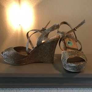 Rampage gold wedges